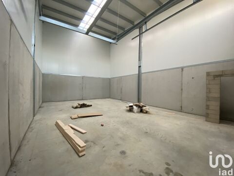   Location Local d'activités 122 m&sup2; 