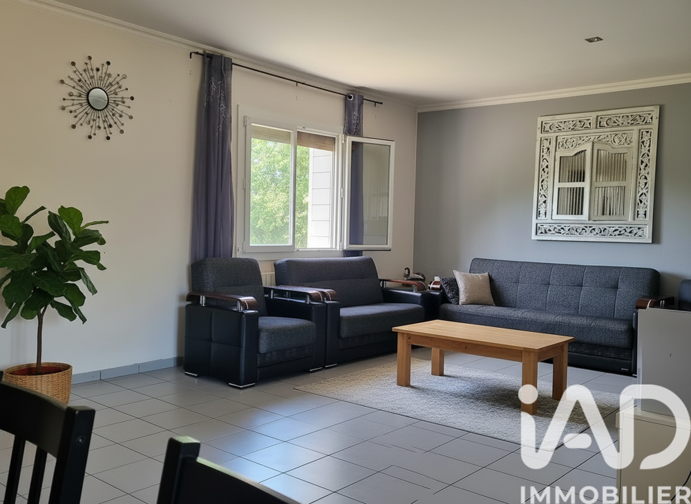 Vente Maison Vente Maison traditionnelle 6 pièces La tour-du-crieu