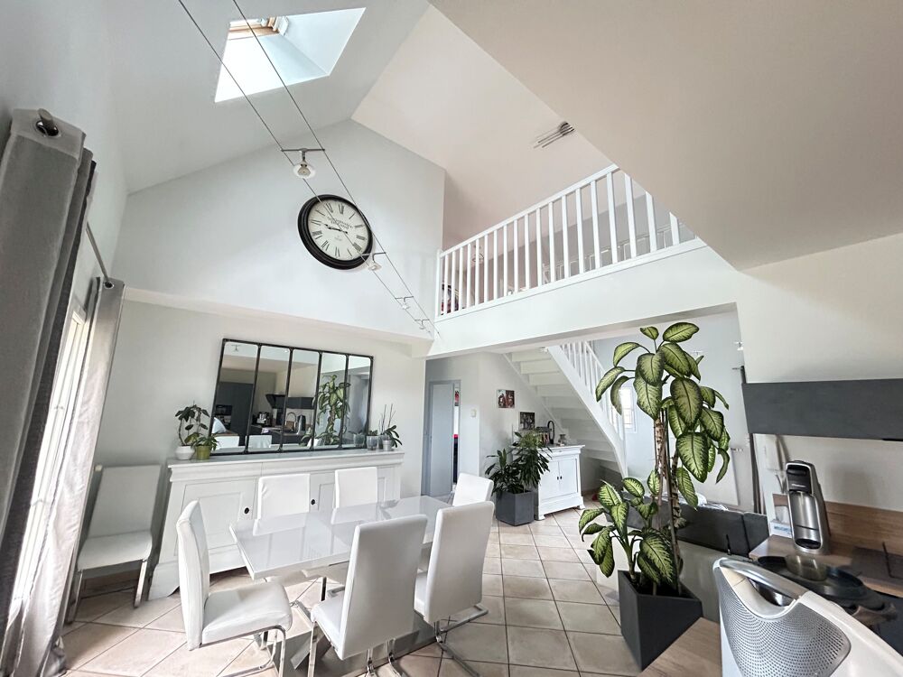 Maison 9 pièces 223 m² · à Ingre · 223 m² · 589 000 €