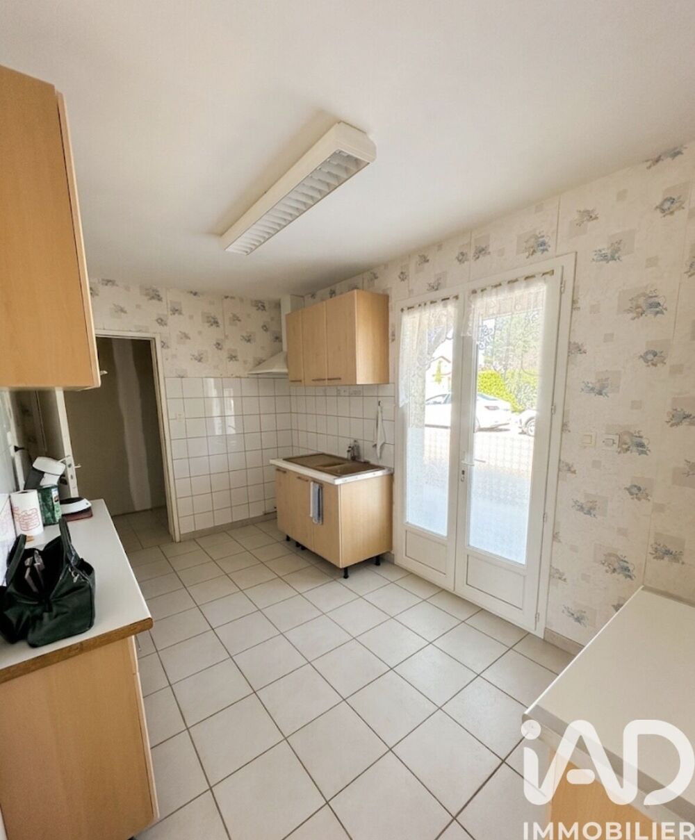 Vente Maison Vente Maison/villa 4 pièces Saint-Étienne-du-bois