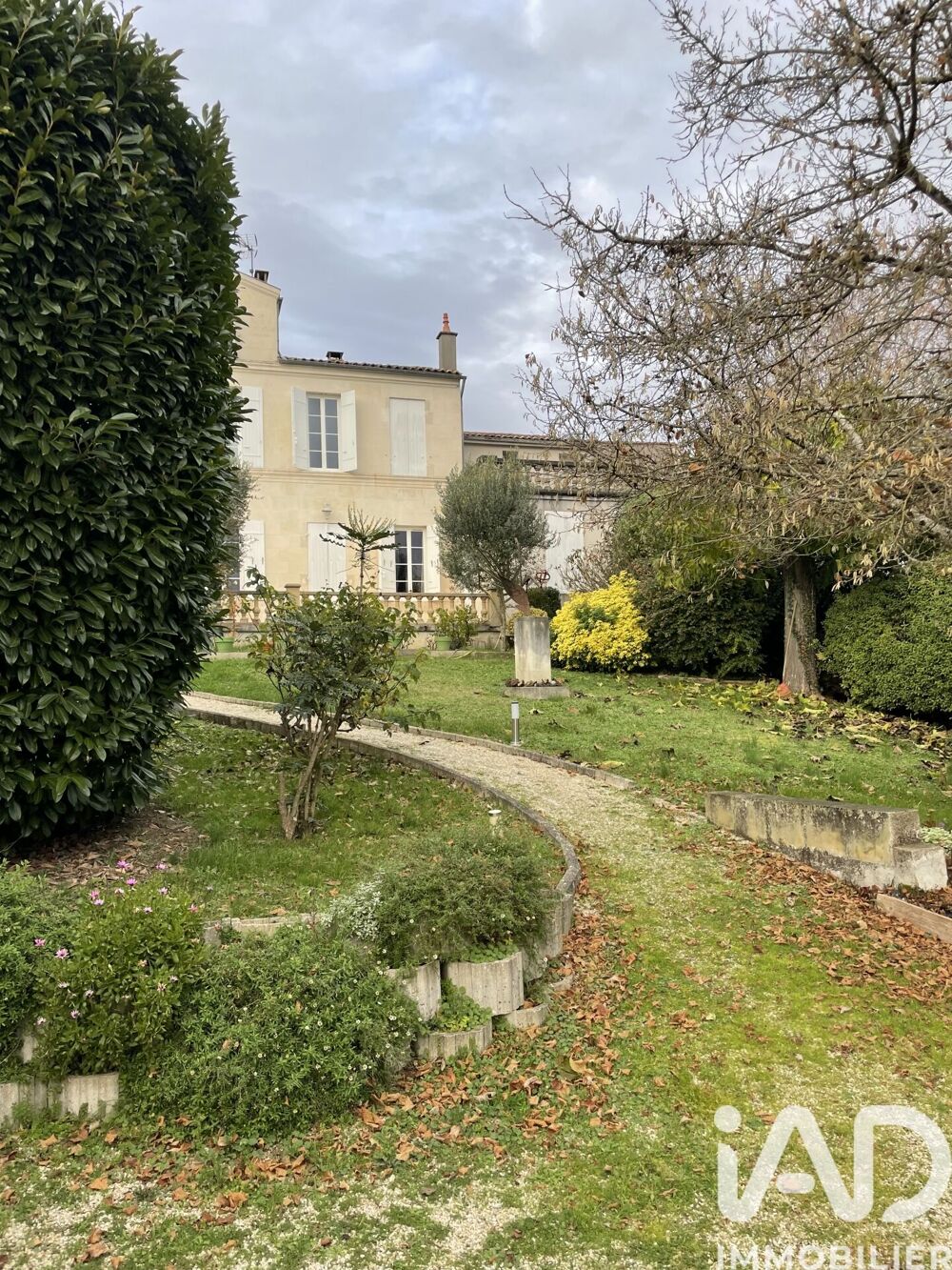 Vente Maison Vente Maison/villa 7 pièces Saintes