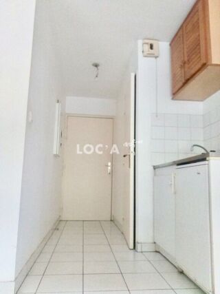  Appartement à louer 1 pièce 20 m²