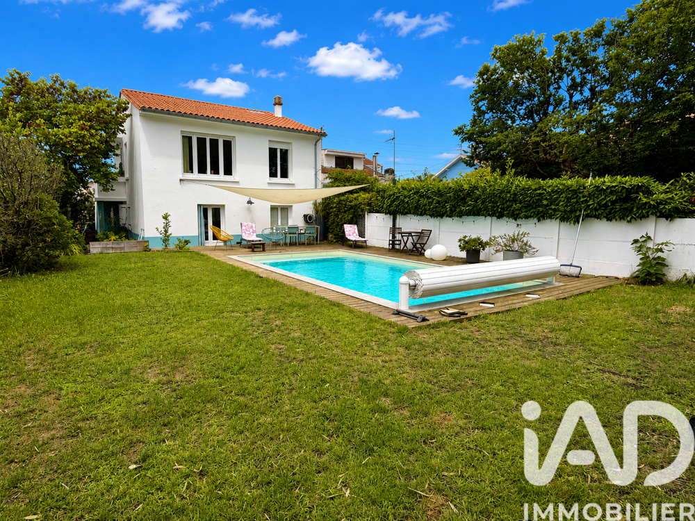 vente Maison - 6 pièce(s) - 140 m² Mérignac (33700)