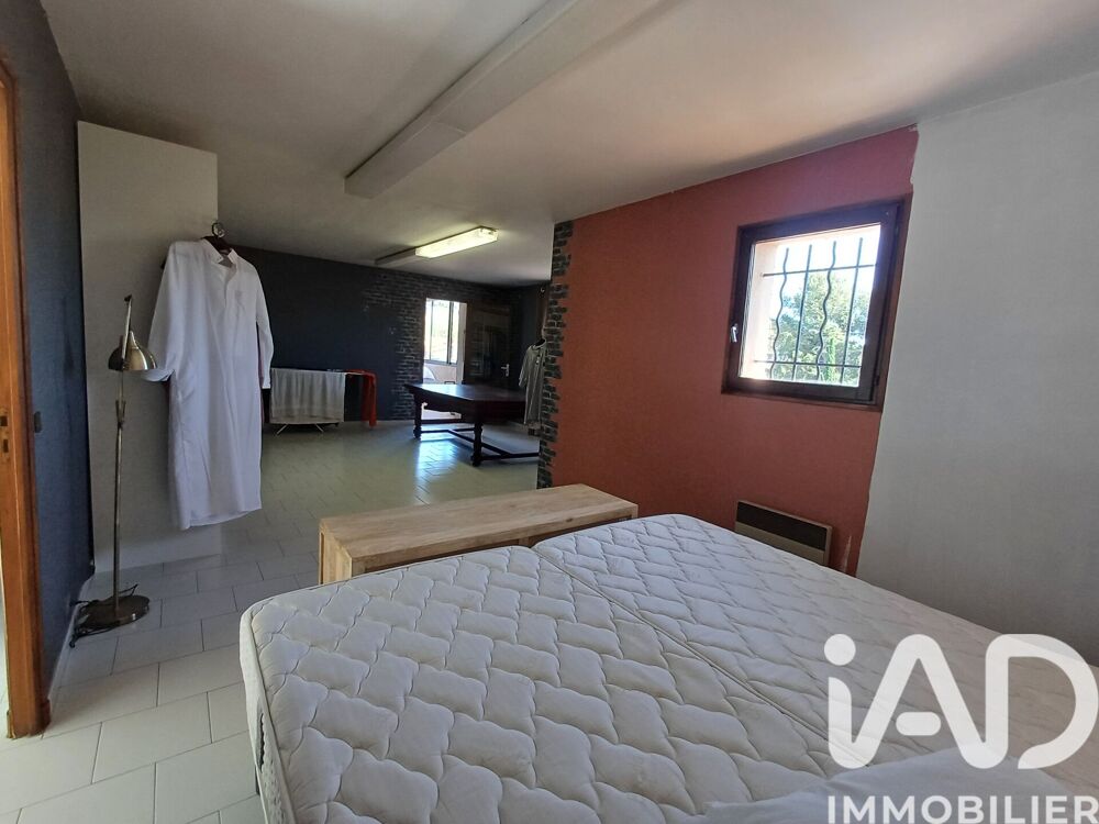 � vendre  Maison Saint-Cyr-sur-Mer (83270)