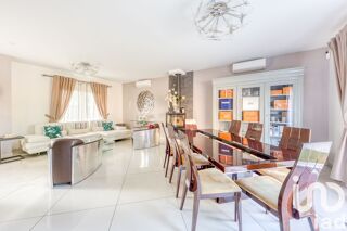  Maison à louer 7 pièces 180 m²