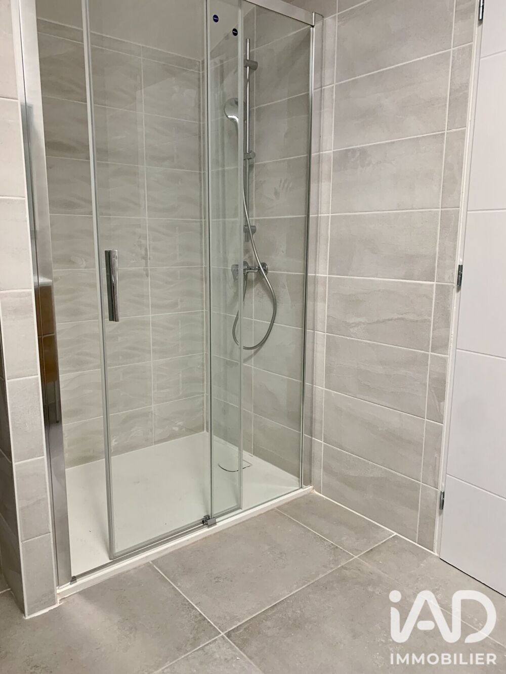 location Maison - 4 pièce(s) - 98 m² Clarensac (30870)