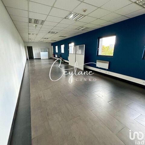   Location - 210 m² 