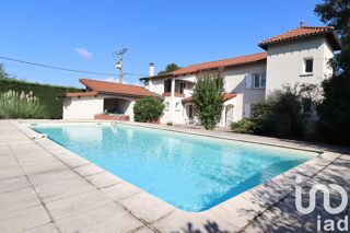  Maison à vendre 6 pièces 242 m²