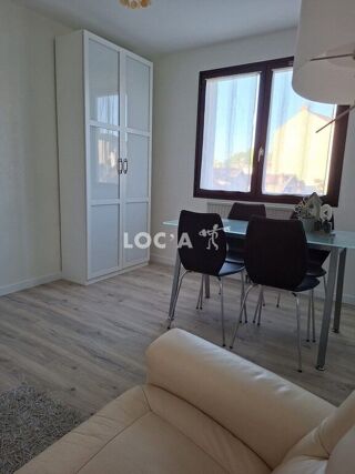  Appartement à louer 2 pièces 40 m²