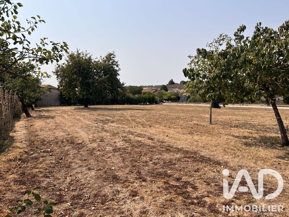 Vente Terrain Vente Terrain à bâtir 1 000 m&sup2; Chef-boutonne