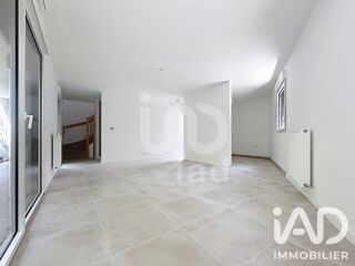  Appartement à louer 4 pièces 70 m²