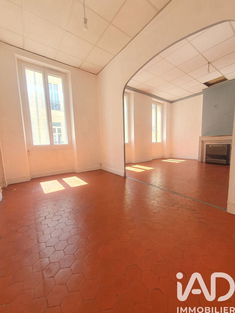 vente Appartement - 2 pièce(s) - 67 m² Marseille 1