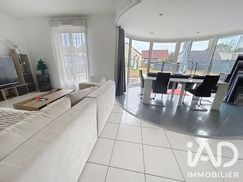 Vente Maison Vente Maison/villa 6 pièces Pamfou