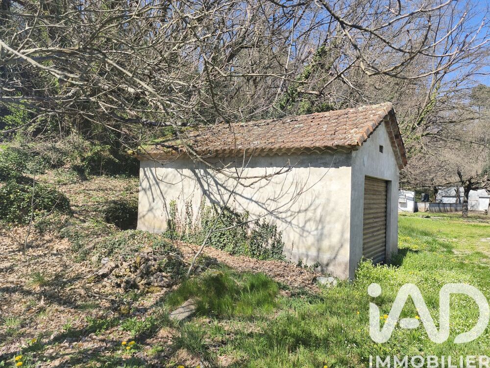 Vente Parking/Garage Vente Garage 21 m&sup2; Saint-genest-de-beauzon