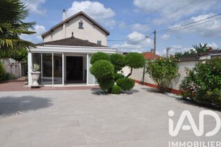  Maison à vendre 9 pièces 196 m²