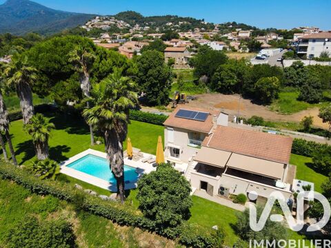   Vente Maison Maison - 8 pièce(s) - 167 m²