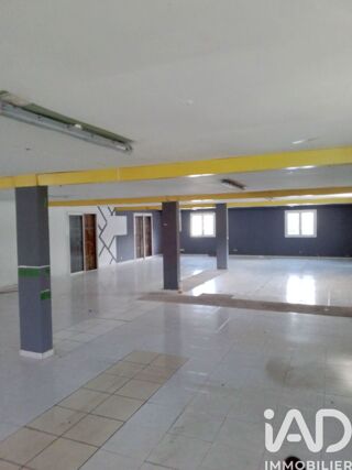 Immeuble à vendre 3102 m²