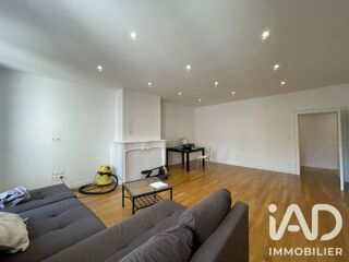  Appartement à louer 4 pièces 137 m²