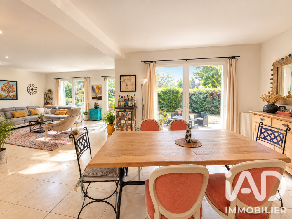 Vente Maison Vente Maison/villa 7 pièces Le mesnil-saint-denis