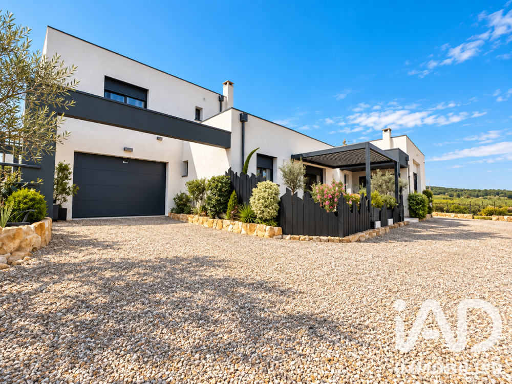 Vente Maison Vente Maison d'architecte 6 pièces Treilles