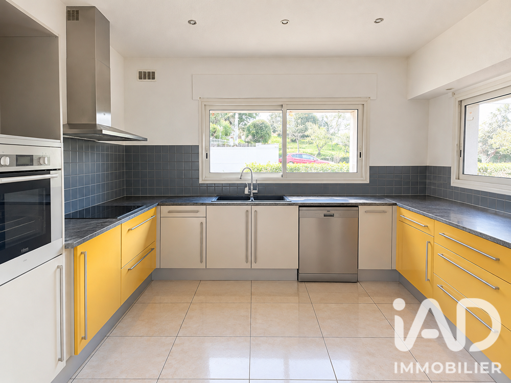 Vente Maison Vente Maison traditionnelle 6 pièces Champcevinel