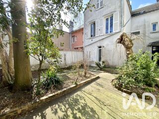  Immeuble à vendre 330 m²