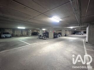 Vente Parking/Garage Vente Parking 400 m&sup2; Paris 3