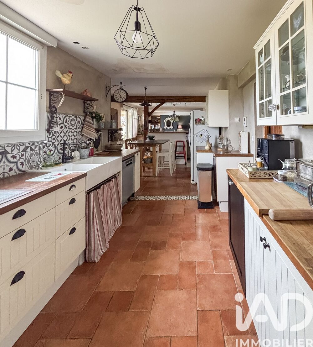 Vente Maison Vente Demeure 11 pièces Jonzac