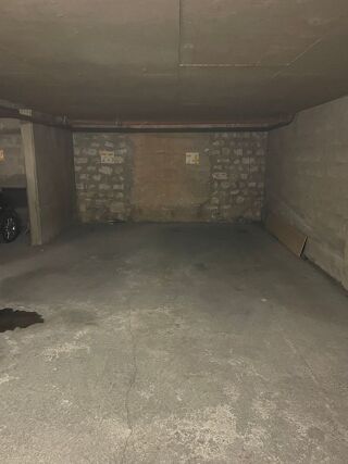  Parking / Garage  vendre 1 pice 12 m