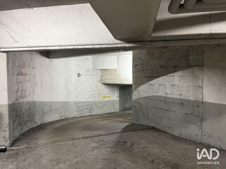  Parking / Garage à louer 10 m²