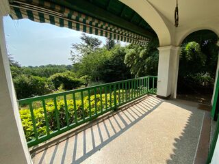  Maison � vendre 7 pi�ces 180 m�