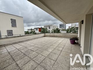  Appartement à louer 4 pièces 92 m²