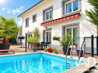  Appartement à vendre 8 pièces 137 m²