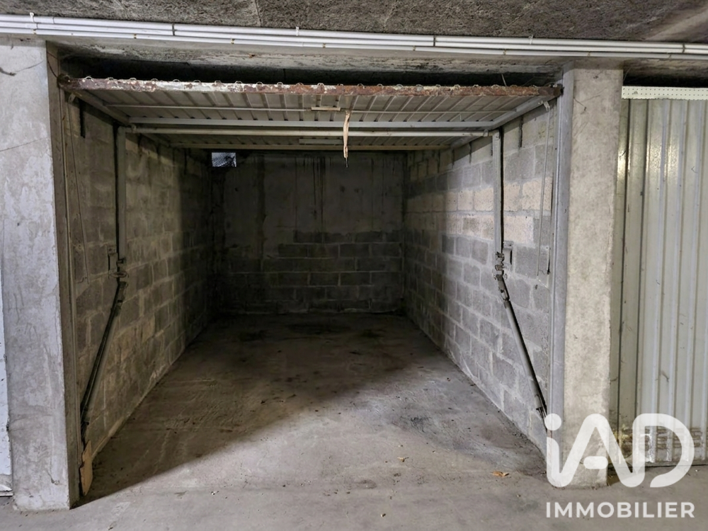 Vente Parking/Garage Vente Garage 16 m&sup2; Évry