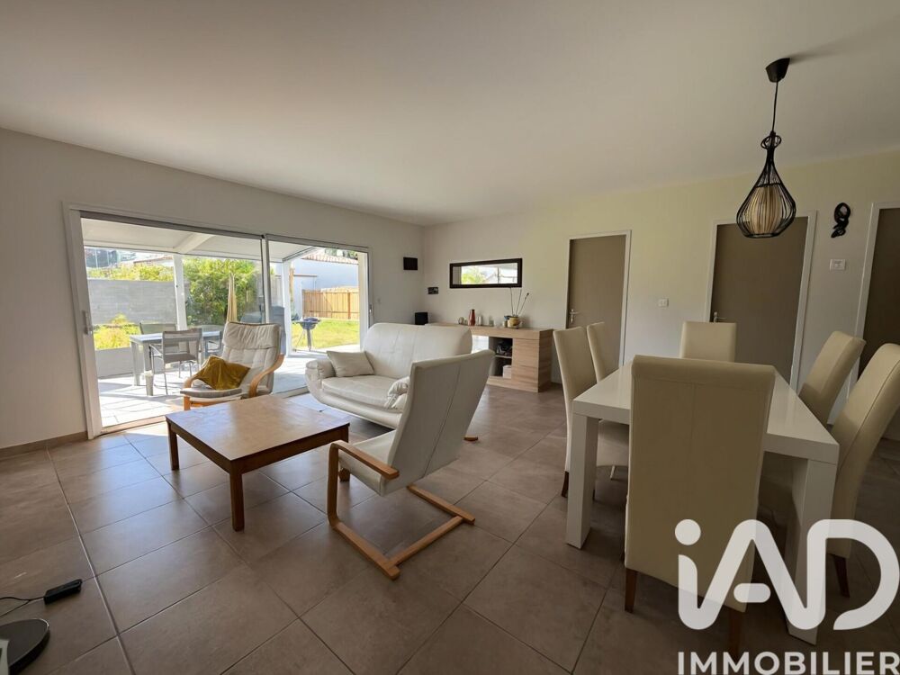 Vente Maison Vente Maison/villa 6 pièces Rochefort