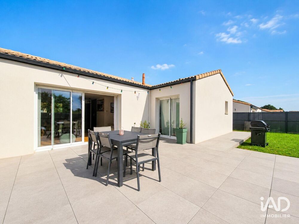 vente Maison - 5 pièce(s) - 82 m² Sainte-Pazanne (44680)
