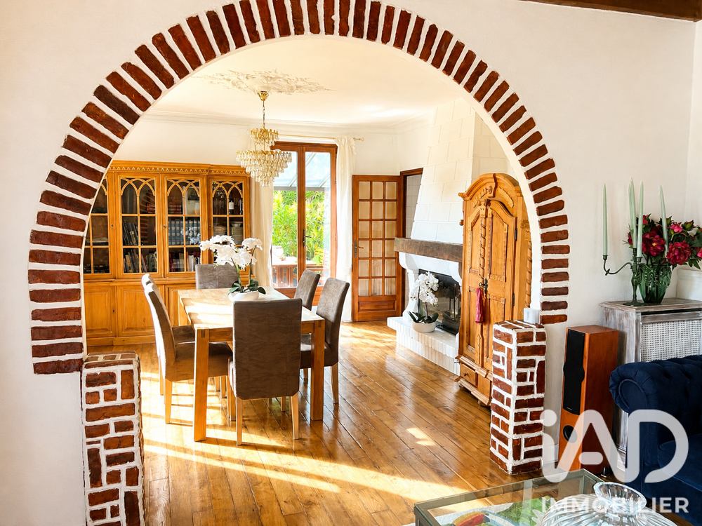 vente Maison - 8 pièce(s) - 167 m² Le Mesnil-le-Roi (78600)