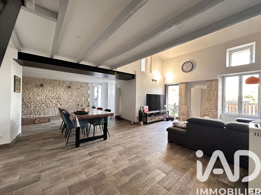 vente Maison - 6 pièce(s) - 158 m² Chef-Boutonne (79110)