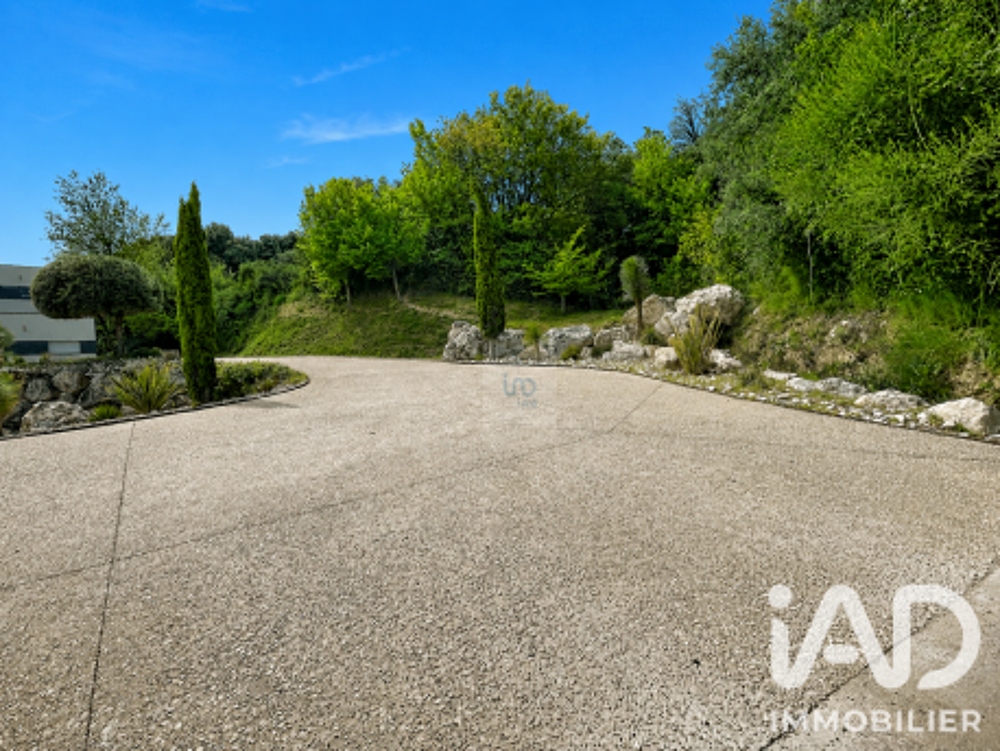 à vendre  Maison Rochefort-du-Gard (30650)