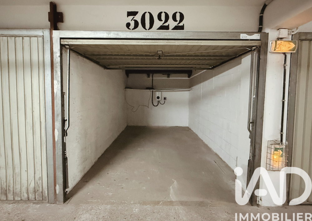 Vente Parking/Garage Vente Parking 11 m&sup2; Paris 11