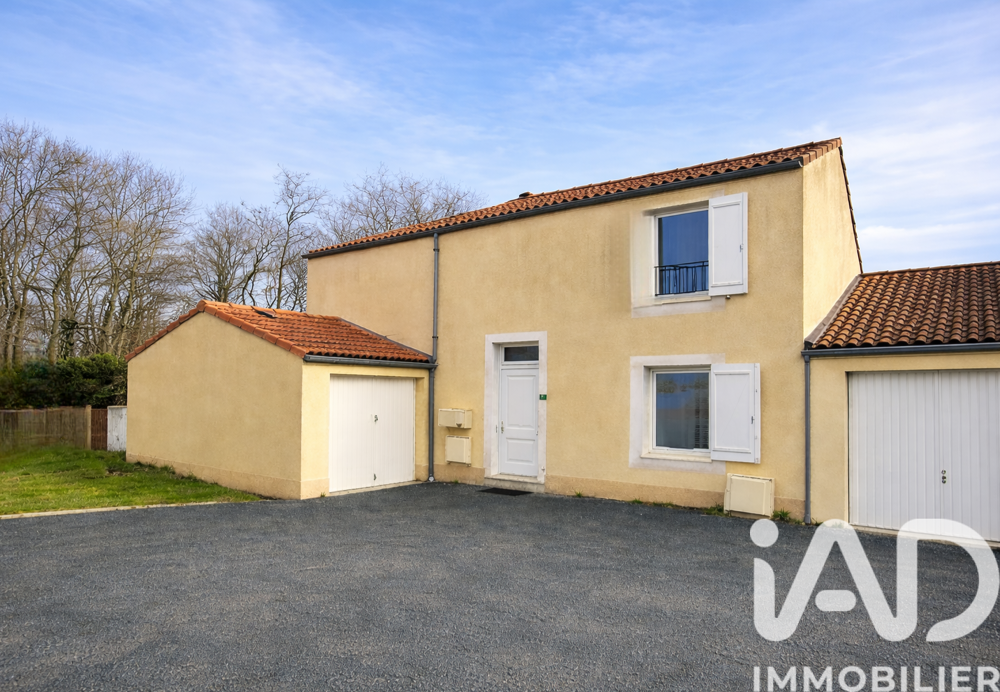 vente Maison - 4 pi�ce(s) - 103 m� Poitiers (86000)