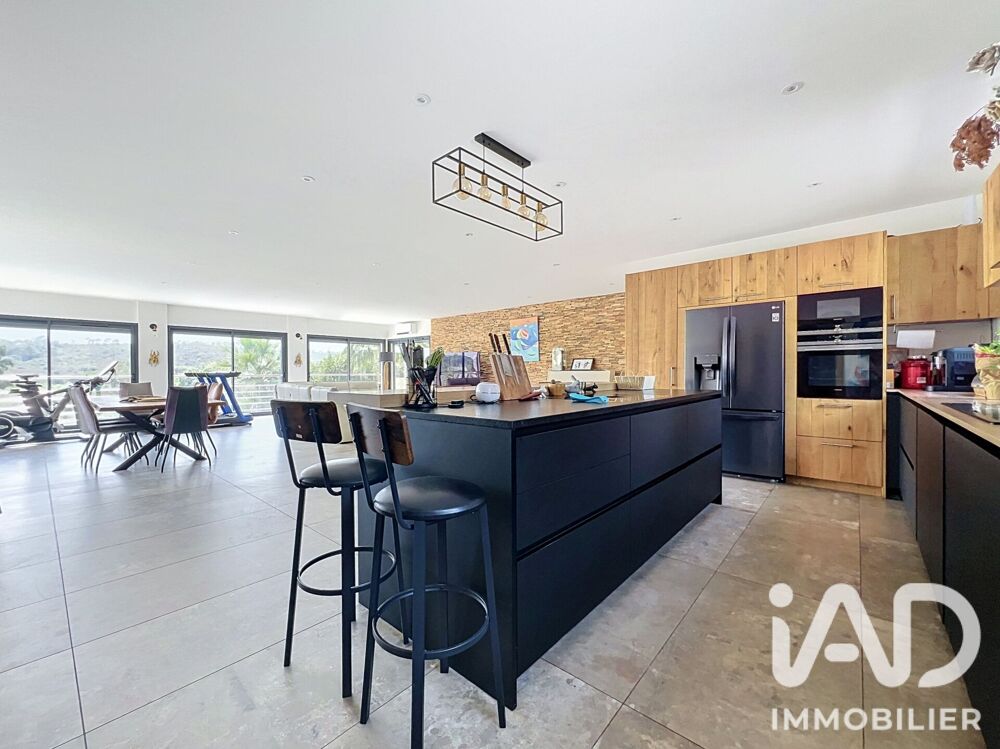 à vendre  Maison Roquebrune-sur-Argens (83520)