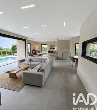  Maison à vendre 9 pièces 325 m²