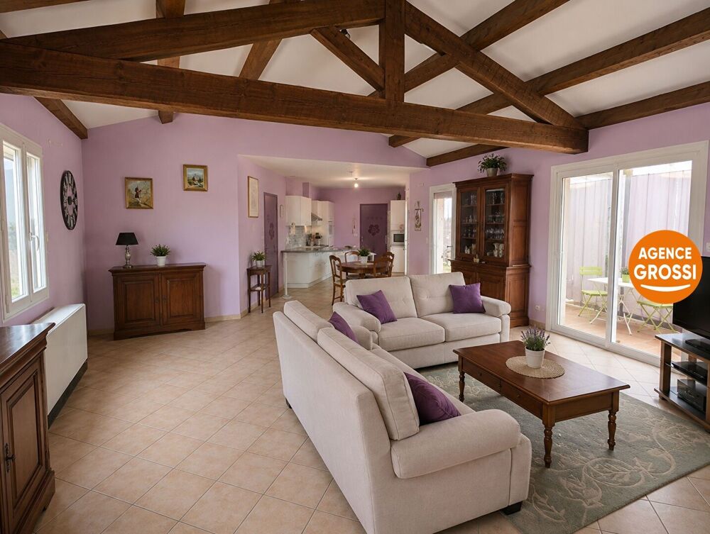 Vente Maison AUPS charmante villa plain pied à 10 minutes à pied du village. Aups