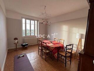  Appartement à louer 3 pièces 60 m²