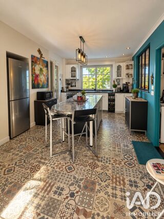  Maison à vendre 12 pièces 307 m²