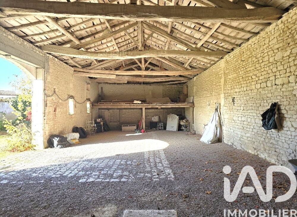 à vendre  Maison Bourg-Charente (16200)
