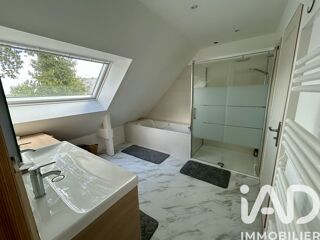  Maison à louer 7 pièces 138 m²
