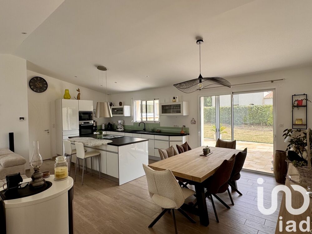 Vente Maison Vente Maison de village 4 pièces Saint-maurice-le-girard
