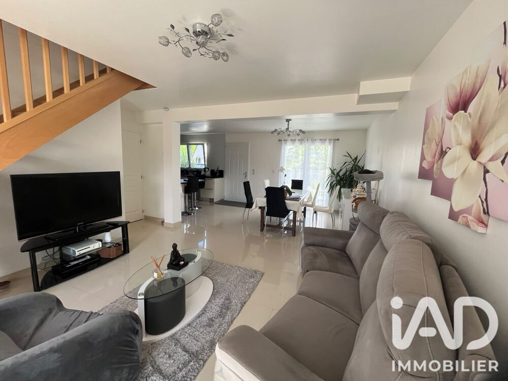 Maison 5 pièces 105 m² · à Saunay · 105 m² · 234 900 €